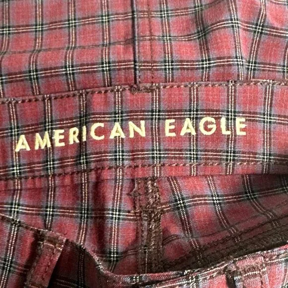 American Eagle Outfitters Hi-Rise Mini Skirt Plaid Maroon Black SZ 00 Preppy - Picture 4 of 11